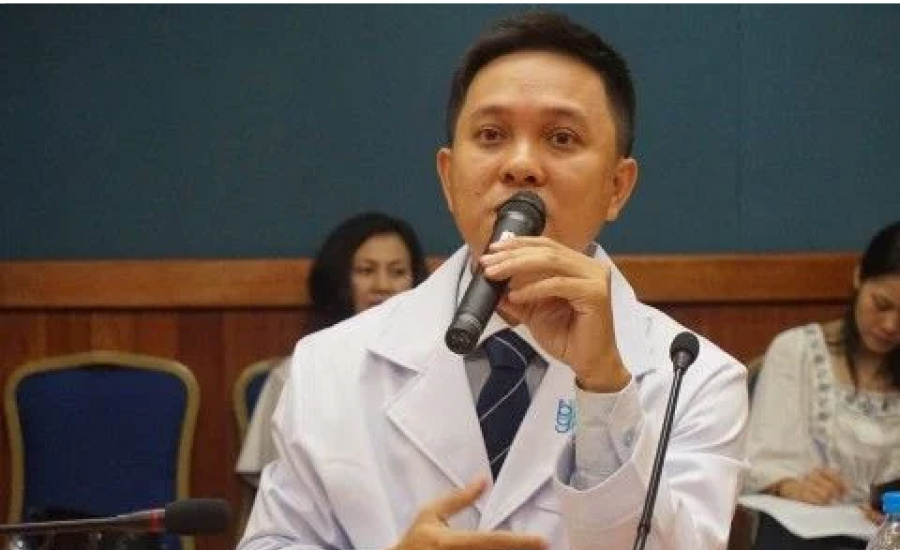 Bác sĩ Lê Thanh Phong phát biểu